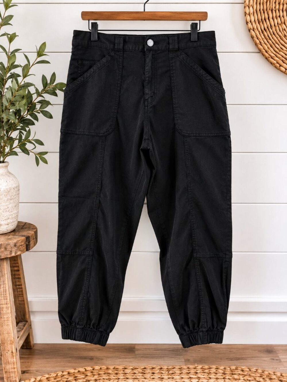 SO Utility Cargo Jogger Pants Women’s XL Black Lyocell Stretch